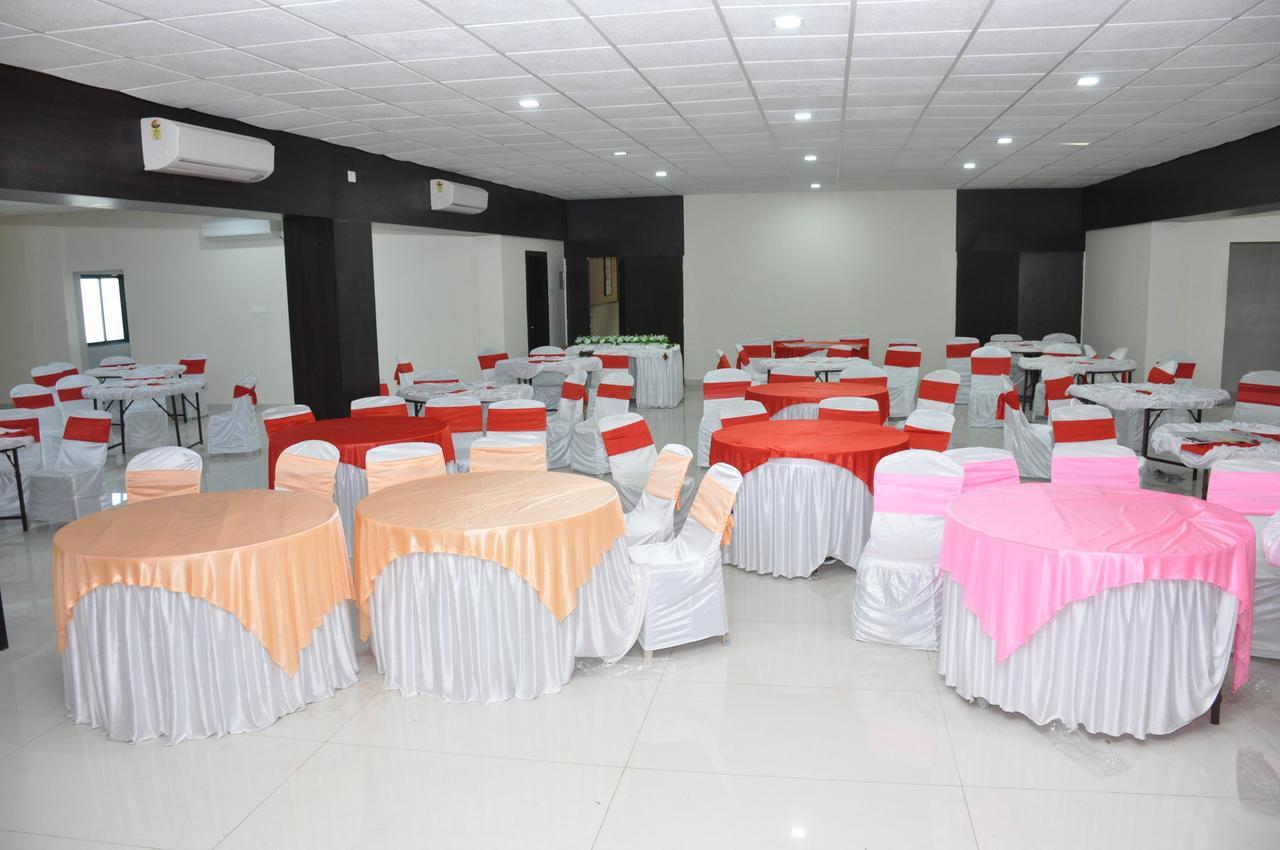 Goverdhan Greens Resort Dwarka L Hotels In Dwarka Exterior foto