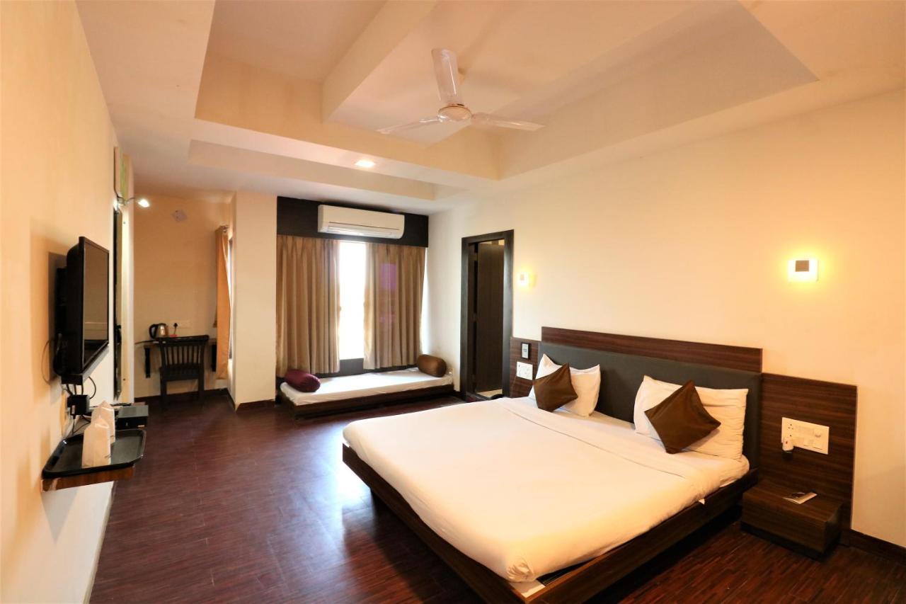 Goverdhan Greens Resort Dwarka L Hotels In Dwarka Exterior foto