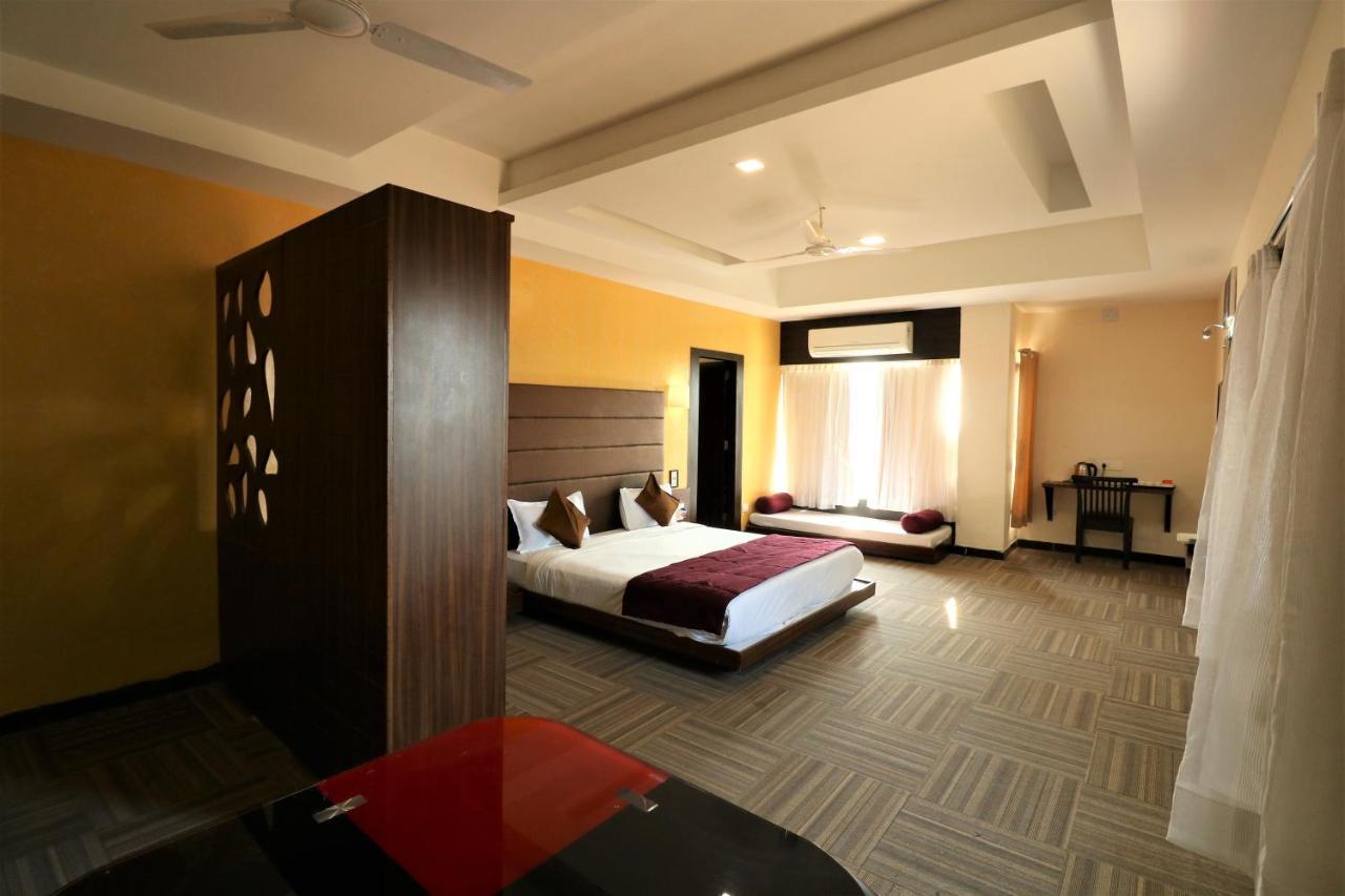 Goverdhan Greens Resort Dwarka L Hotels In Dwarka Exterior foto