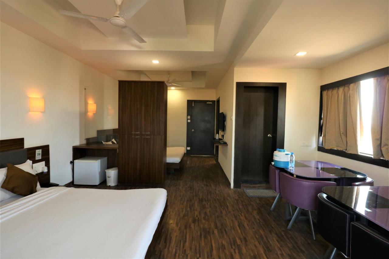 Goverdhan Greens Resort Dwarka L Hotels In Dwarka Exterior foto